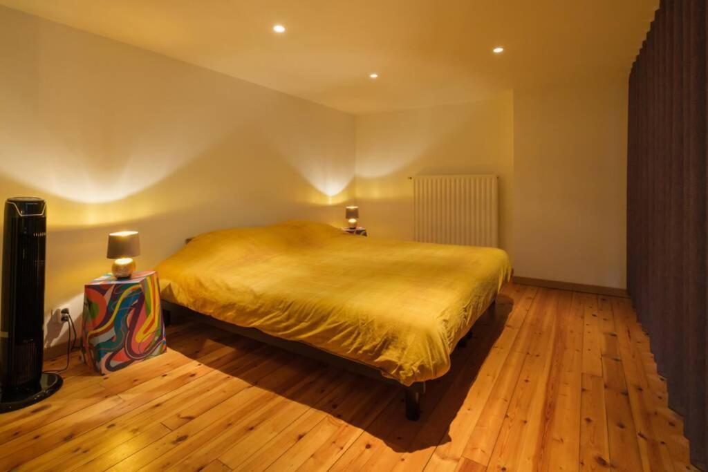 Апартаменты Duplex In Historical Centre With Private Courtyard Антверпен Экстерьер фото