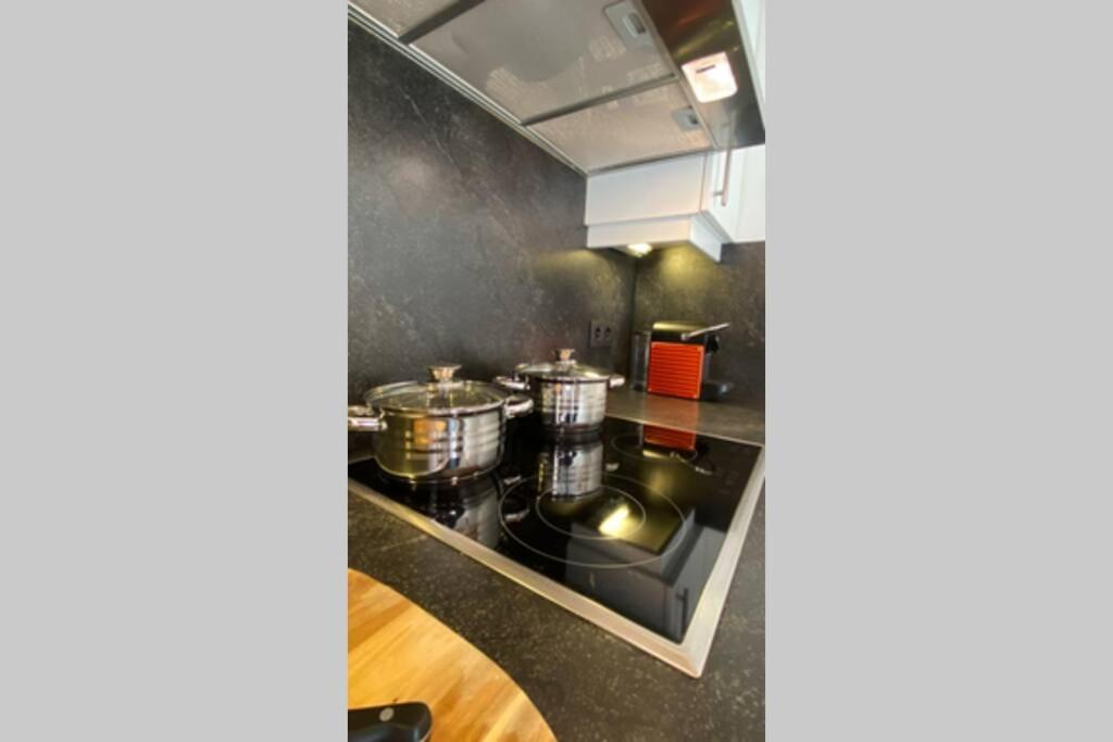Апартаменты Duplex In Historical Centre With Private Courtyard Антверпен Экстерьер фото