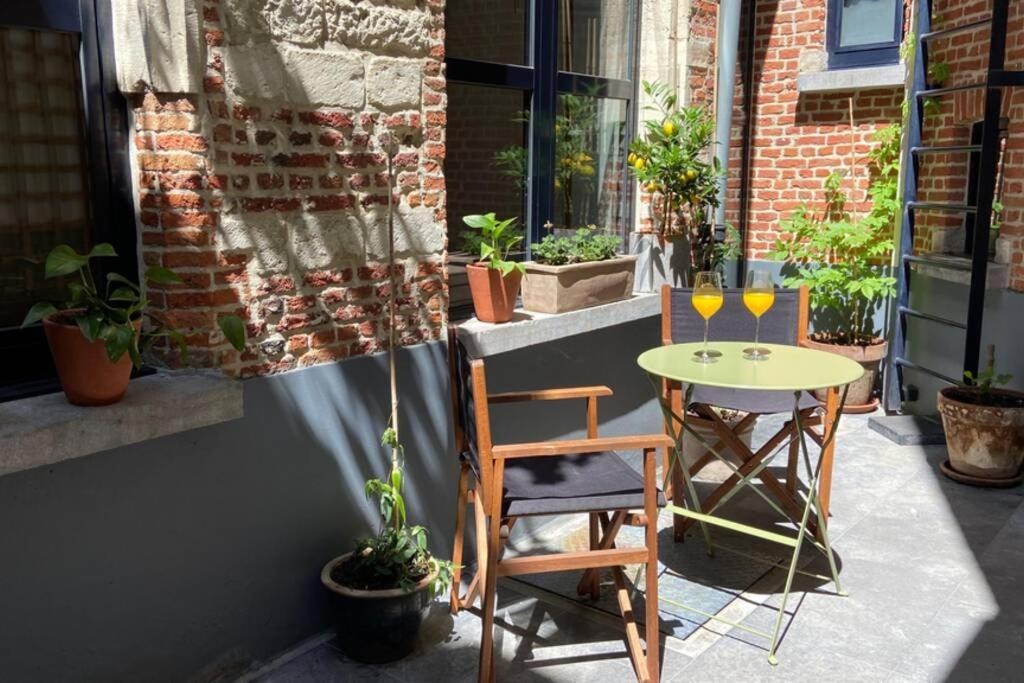 Апартаменты Duplex In Historical Centre With Private Courtyard Антверпен Экстерьер фото